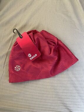 SAUCE CHILL TOQUE HAT LAVA MED/LARGE NWT